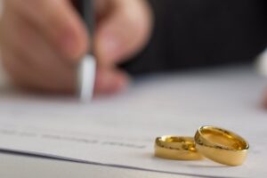 Need a divorce attorney in The Woodlands, TX? Contact Matt Horak today for guidance.
